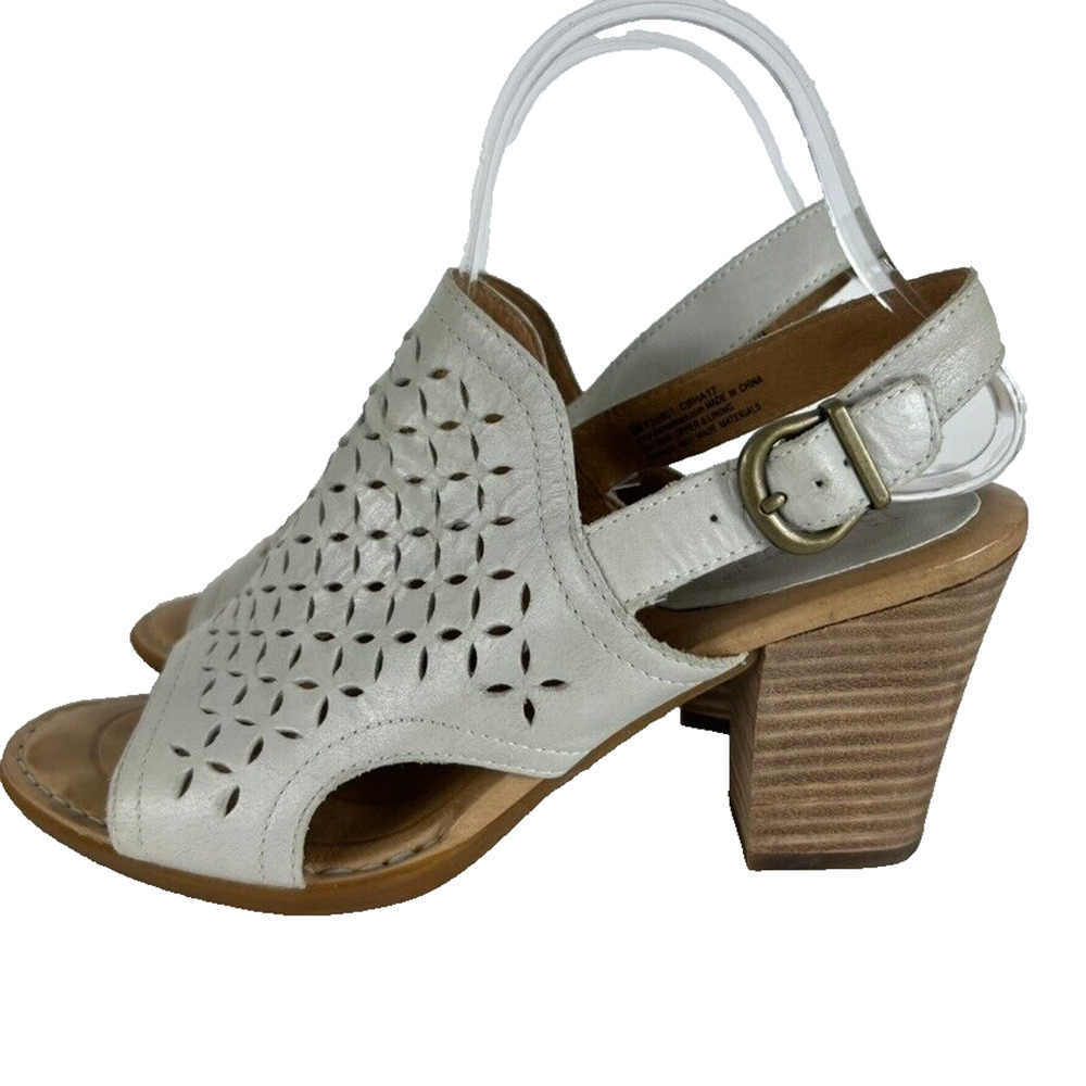 Born Shoes Womens Size 9 M Soft Gray Perforated Leather Comfort Heeled Sandals